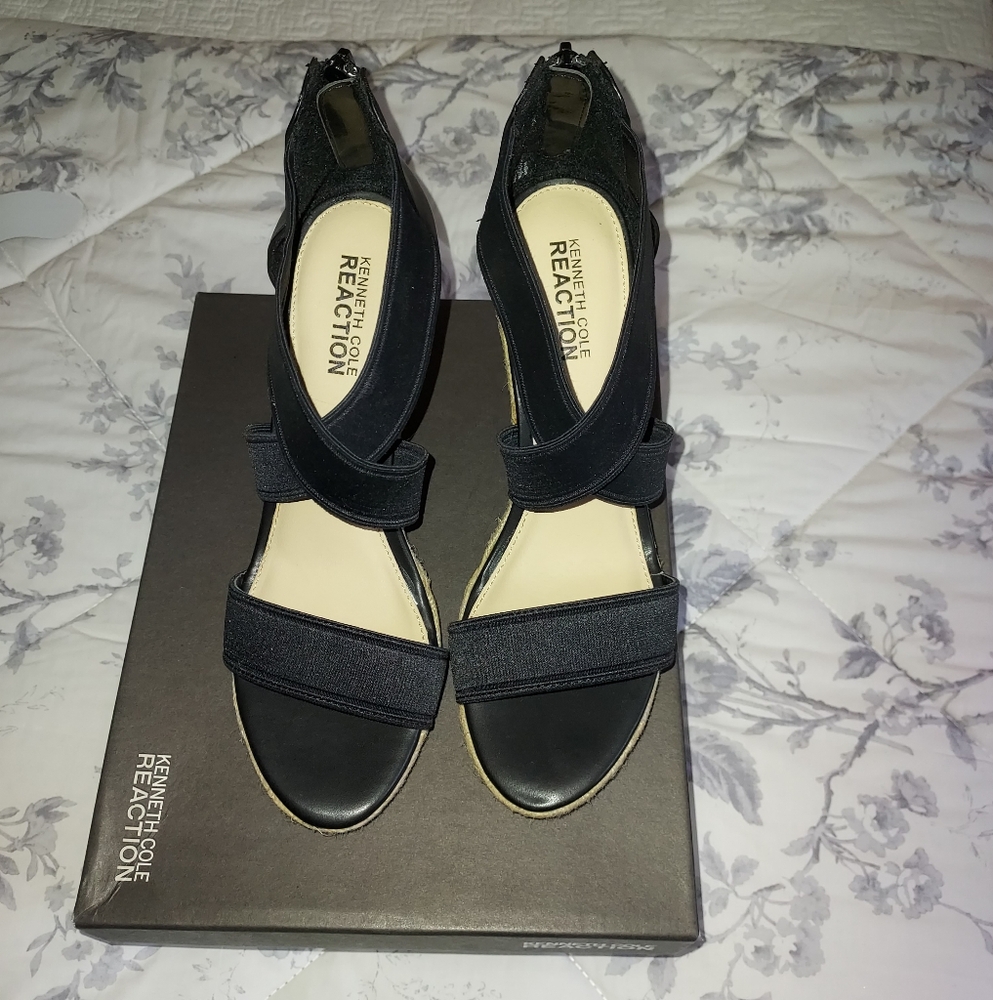 Kenneth Cole Wedge Sandles